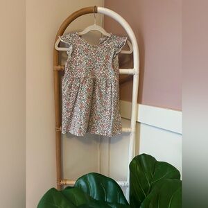 H&M 2t dress floral spring dress - excellent condition, barely worn.